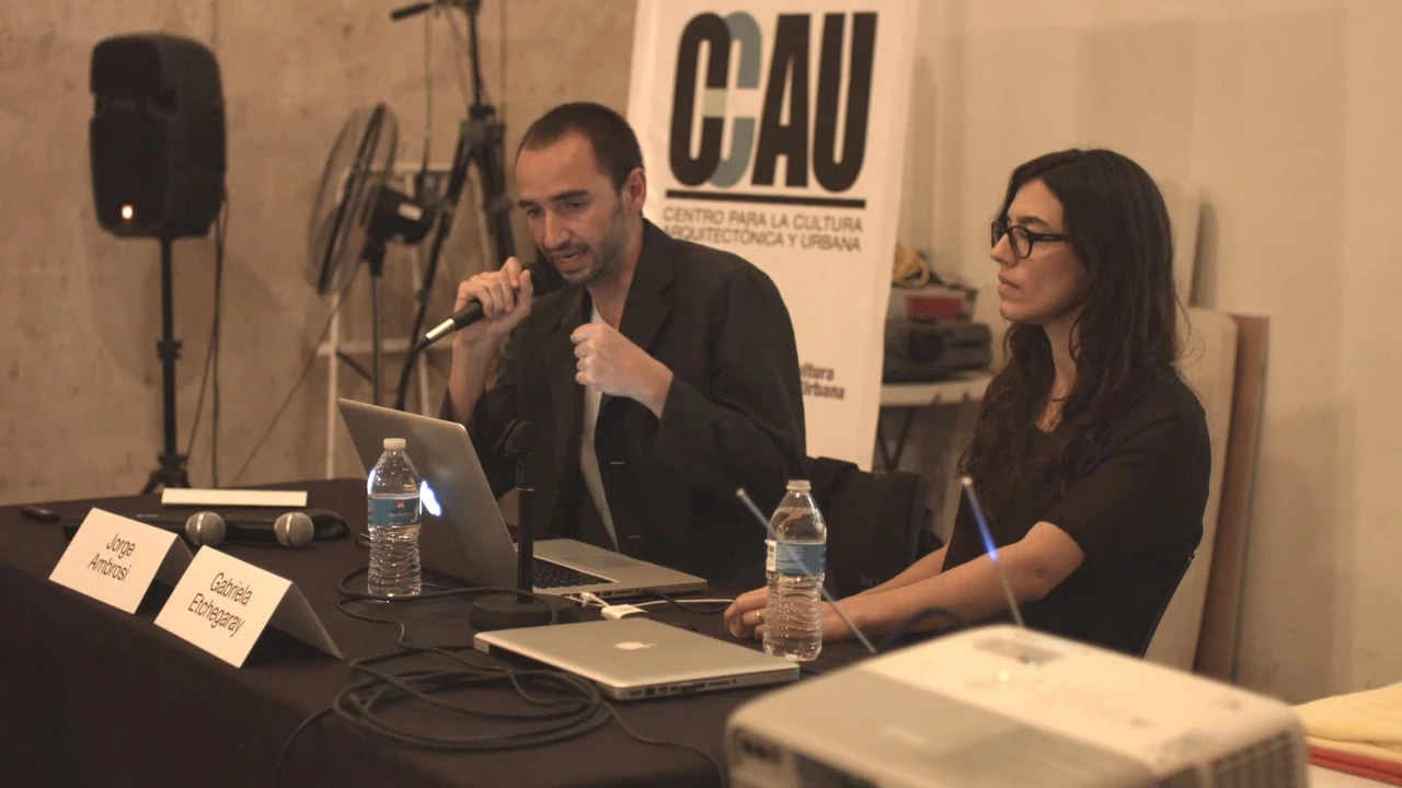 Conferencia: Memoria y tiempo / Ambrosi Etchegaray